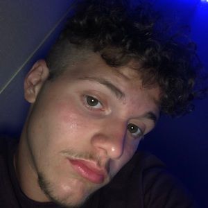 Meet your Posher, Cameron